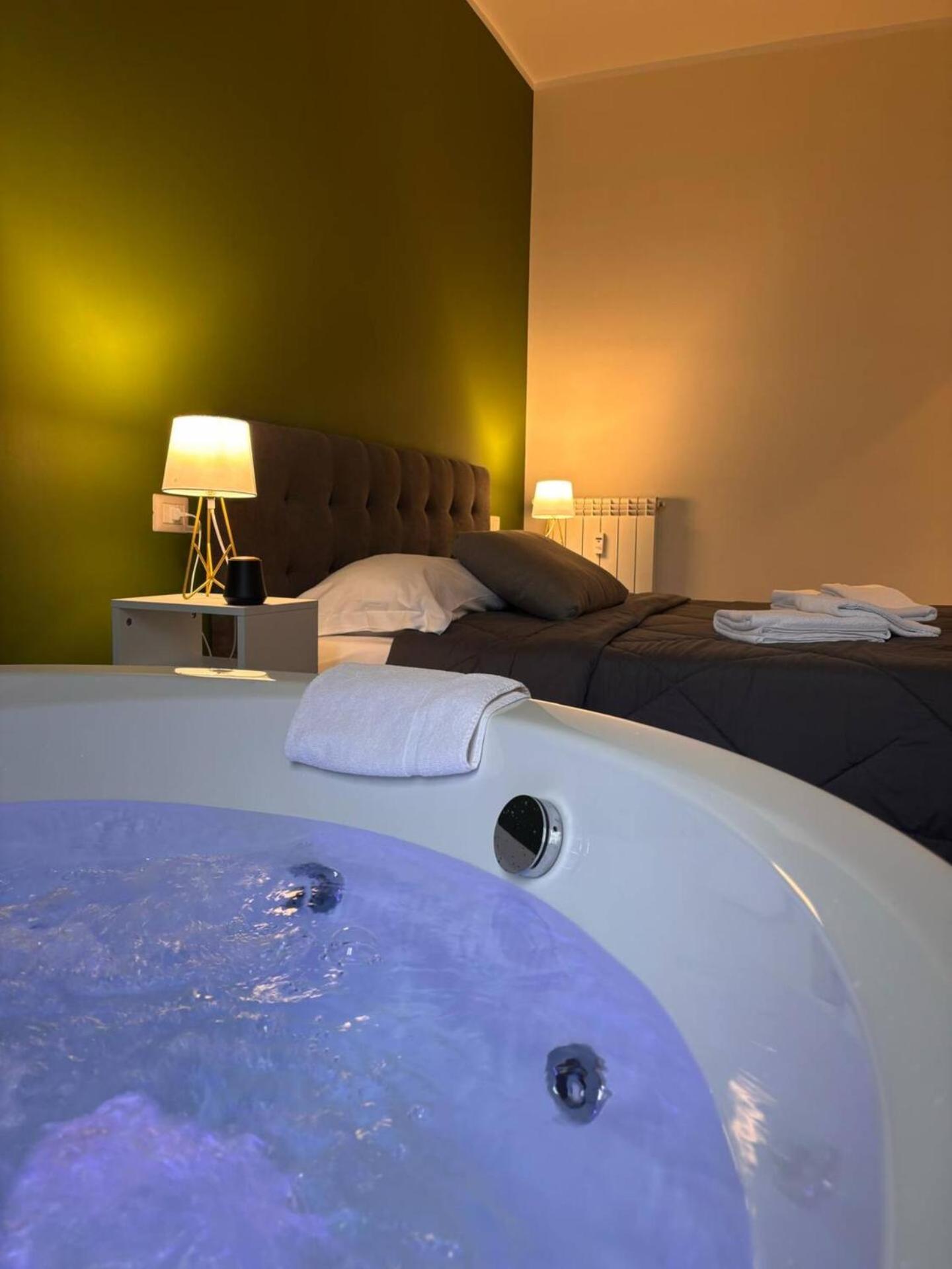 Vatican Jacuzzi House Rom
